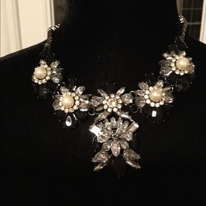 Black crystal and pearl necklace and earrings